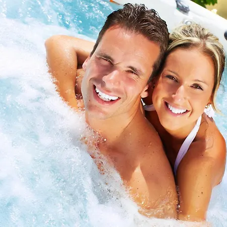 R Jacuzzival