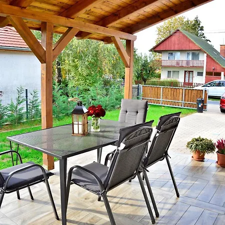 Tatil Evi R Jacuzzival Balatonfenyves